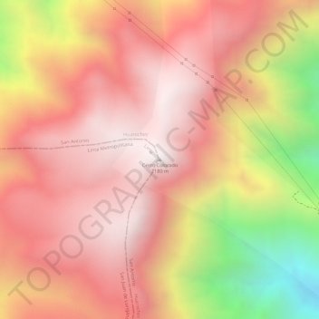Cerro Coloradoの地形図、標高、地勢
