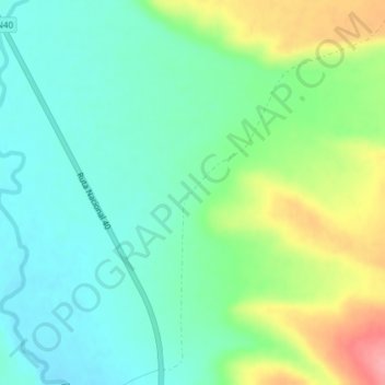 Putrachoiqueの地形図、標高、地勢
