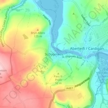 St Dogmaelsの地形図、標高、地勢