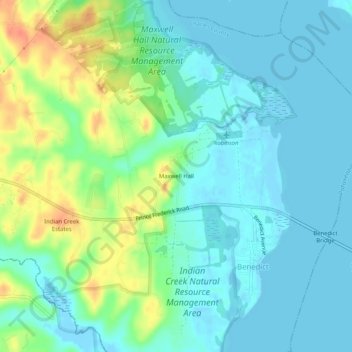 Maxwell Hallの地形図、標高、地勢
