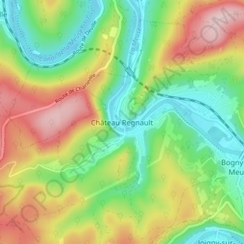 Château Regnaultの地形図、標高、地勢