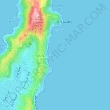 Karaka Bayの地形図、標高、地勢