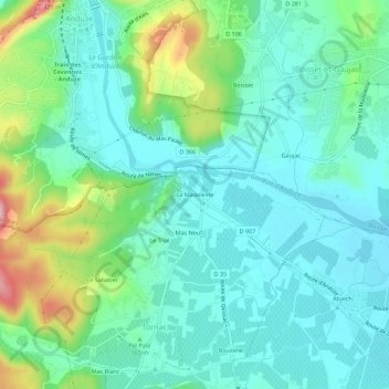 La Madeleineの地形図、標高、地勢
