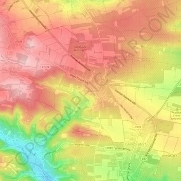 Stratzingの地形図、標高、地勢