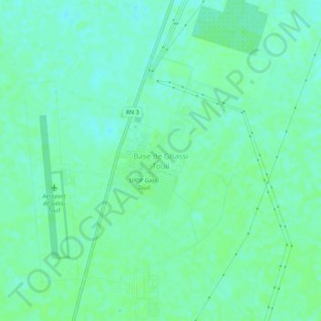 Base de Ghassi Touilの地形図、標高、地勢