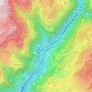 Atzwang - Campodazzoの地形図、標高、地勢