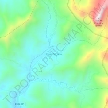 Dom Viçosoの地形図、標高、地勢