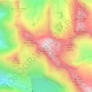 Pic de Hourgadeの地形図、標高、地勢