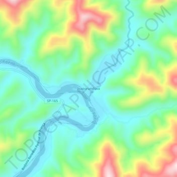 Ivaporunduvaの地形図、標高、地勢