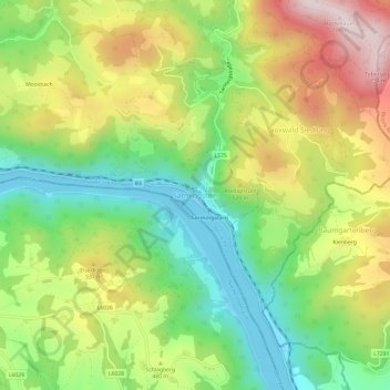 Sarmingsteinの地形図、標高、地勢